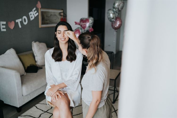 הצצה אל אלבום החתונה של גל ורון  (צילום: שי בוזגלו, Your Story)