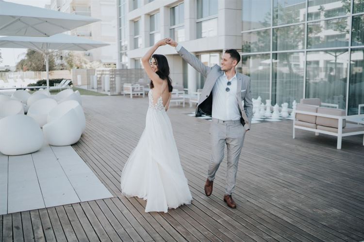 הצצה אל אלבום החתונה של גל ורון  (צילום: שי בוזגלו, Your Story)