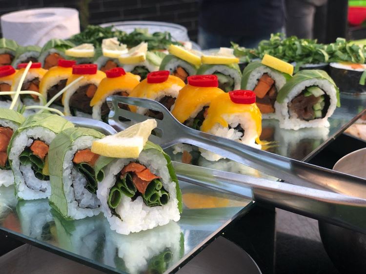 לא רק הקולינריה: יצאנו לפצח את סוד ההצלחה של "נסיה" 9