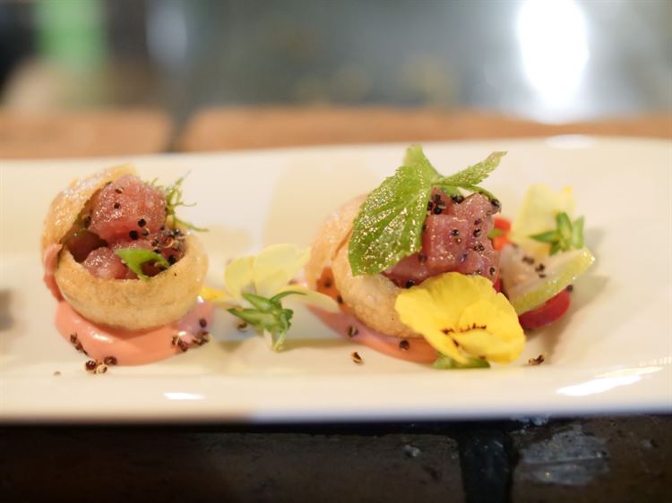 לא רק הקולינריה: יצאנו לפצח את סוד ההצלחה של "נסיה" 5