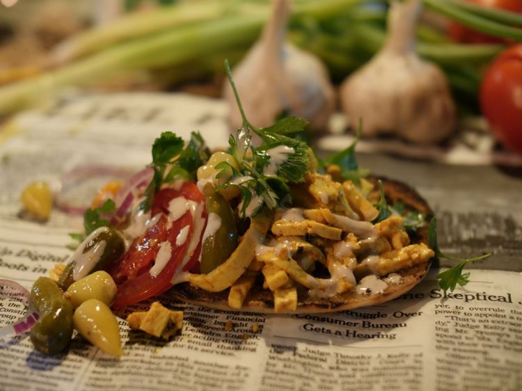 לא רק הקולינריה: יצאנו לפצח את סוד ההצלחה של "נסיה" 7