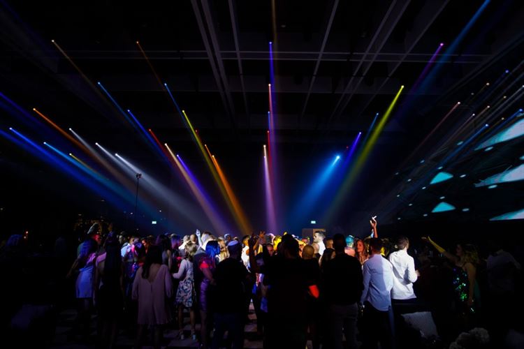 מתוך אלבום החתונה של נועה גולן ואלעד חזיזה (צילום: People Photograhy)