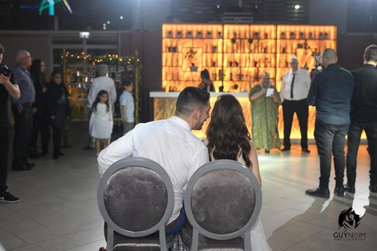 טוב, חלאס: מנהגי חתונות שתם זמנם 8