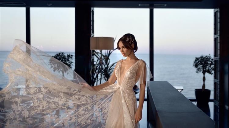 Watch And Learn: כך תתאימי את שמלת הכלה למבנה גופך 5