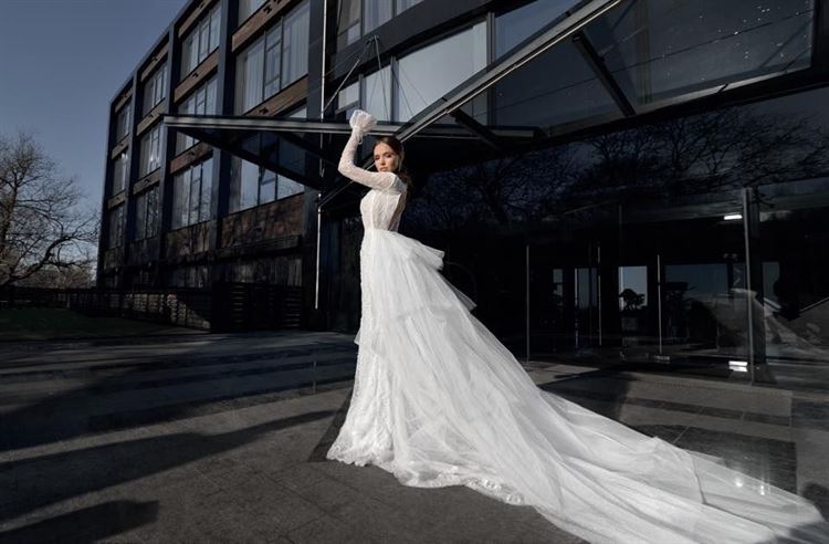 Watch And Learn: כך תתאימי את שמלת הכלה למבנה גופך 14