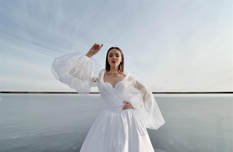 Watch And Learn: כך תתאימי את שמלת הכלה למבנה גופך 18