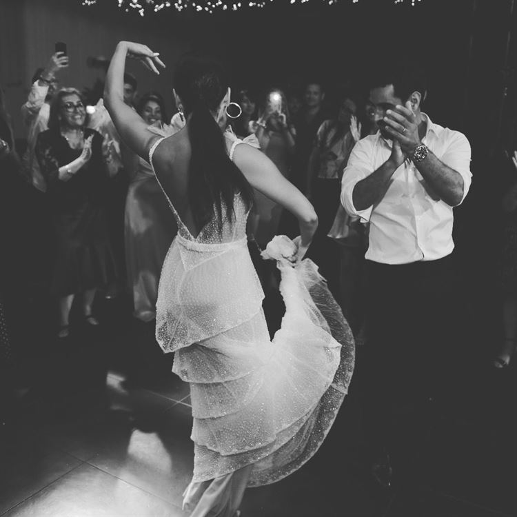 אמורה מיו: חתונת טאפאסים פוטוגנית בקונספט ספרדי 26