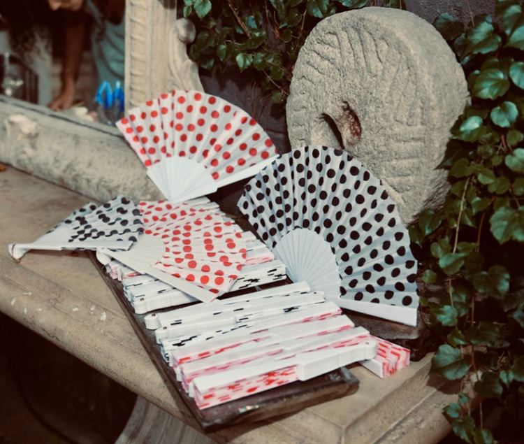 אמורה מיו: חתונת טאפאסים פוטוגנית בקונספט ספרדי 29