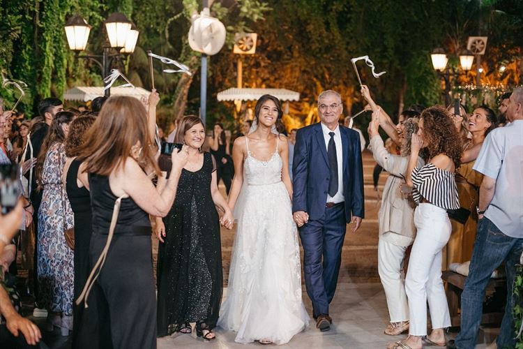 מדויקת להפליא: מה כל כך אהבנו בחתונה הבאה? 28