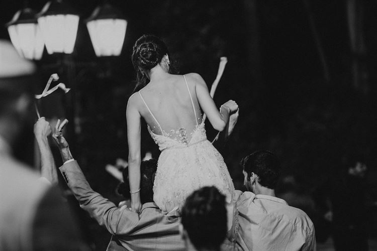 מדויקת להפליא: מה כל כך אהבנו בחתונה הבאה? 32