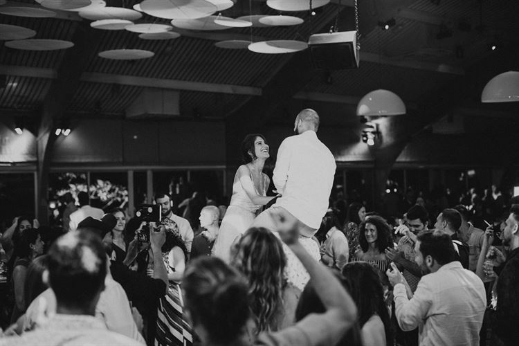 מדויקת להפליא: מה כל כך אהבנו בחתונה הבאה? 34