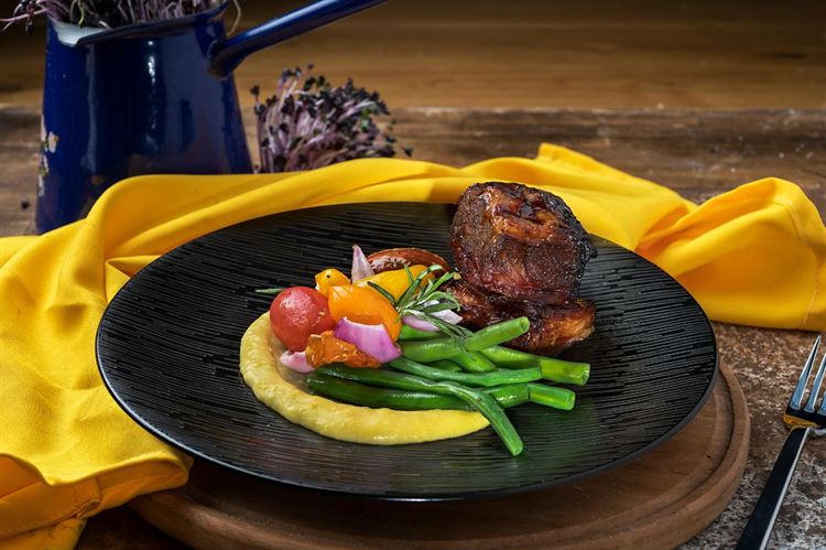 אסאדו מעושן  (צילום: יח