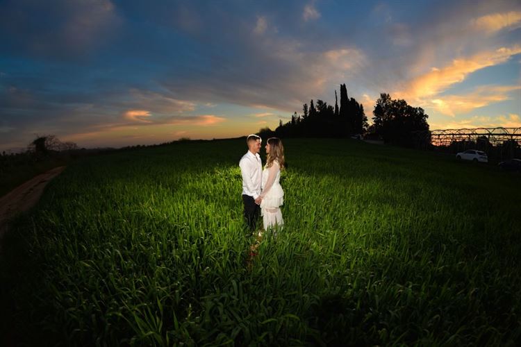 והם חיו באושר ובכושר: מארגז החול בגן אל החופה 23