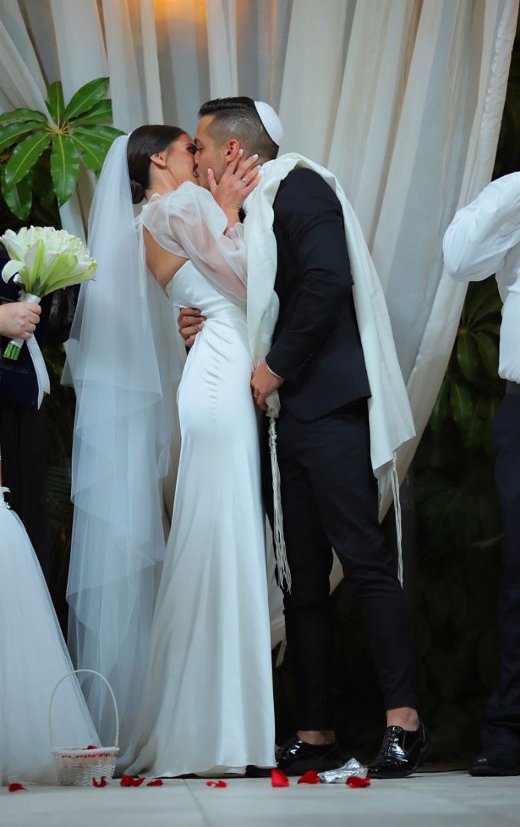 הלוק שתפס אותנו: כשאלגנטיות היא שם המשחק 17