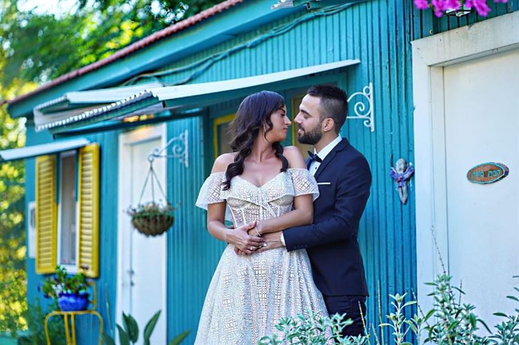 חזרה הביתה ממבחן וגילתה שהמבחן האמיתי רק מתחיל 15