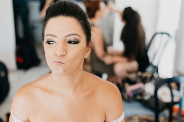 מאמנת את הפנים לקראת ערב שלם של חיוכים (צילום: איתמר כהן)