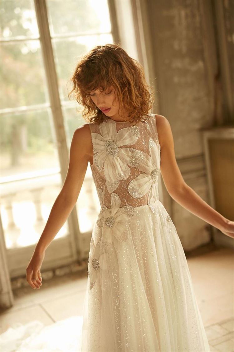 דנה הראל מגיעה לשבוע האופנה הלבנה 7