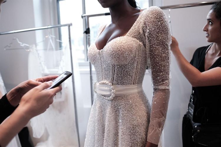 הישר מניו יורק: הטרנדים של שבוע האופנה לכלות 2019 8