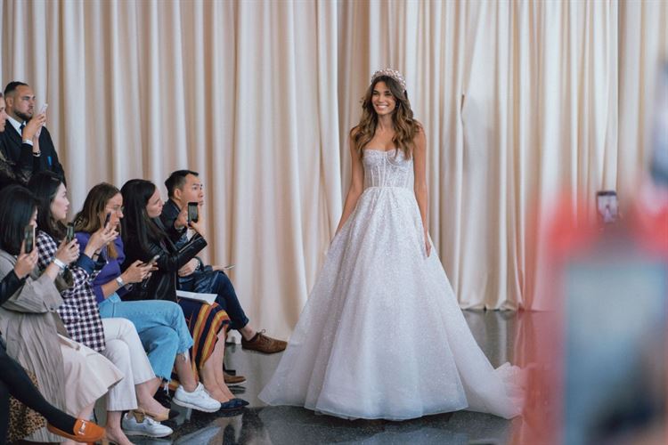 התצוגה של ברטה בניו יורק נוגעת בשמיים 2