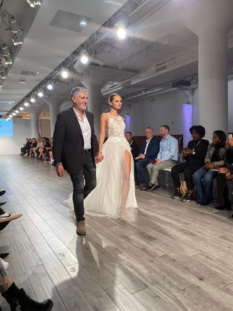 ביחד זה כוח: התצוגה של "ג'ולי וינו גרופ" בניו יורק 3