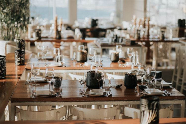 מתוך אלבום החתונה של עדי חי ציון ואביב חורש (צילום: People Photography)