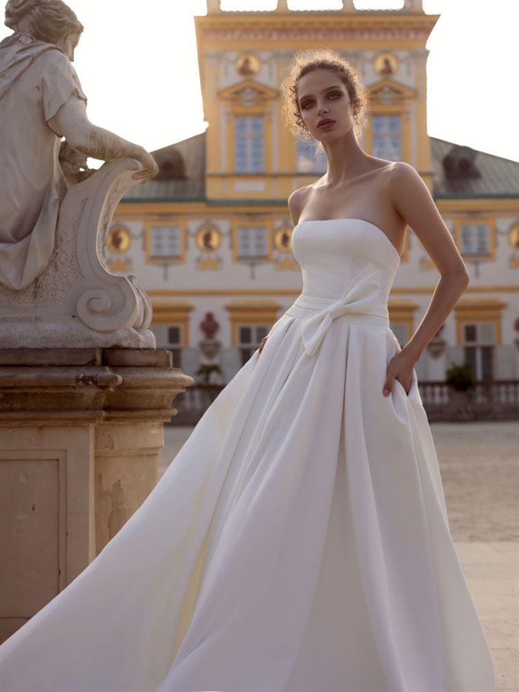 למה הכלות הבריטיות מתאהבות באופנת הכלות הישראלית? 21