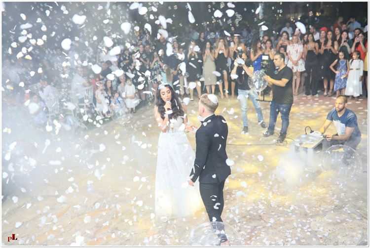 אומנות ההומור: סיפור אהבה שהתחיל מבדיחה 19