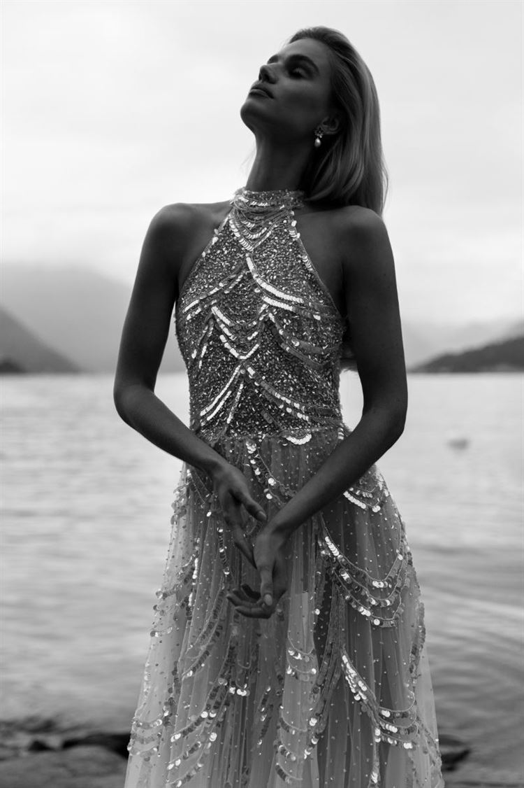 Shine Bright: חמש הצעות הגשה אופנתיות לכלות הסילבסטר 2