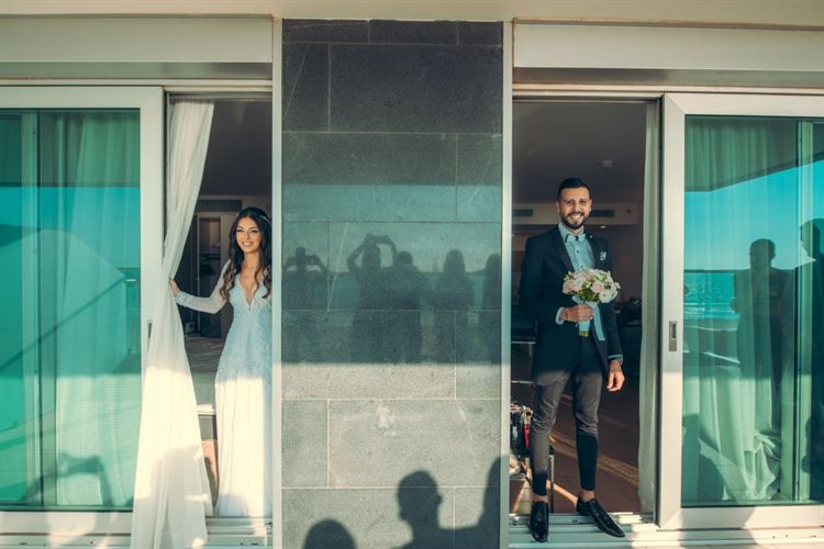 צהוב עולה: כשהוא אוהד את בית"ר והיא את מכבי 16