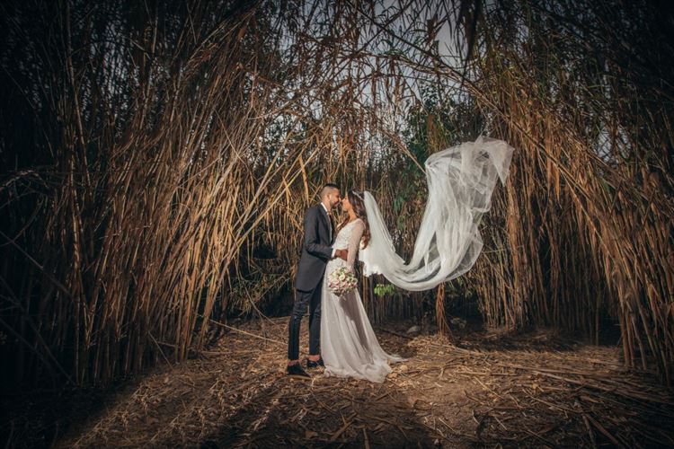 צהוב עולה: כשהוא אוהד את בית"ר והיא את מכבי 22