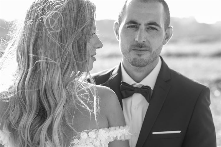 קרנבל צבעוני: תמונות החתונה של הזוג הכי מדליק בשטח 15