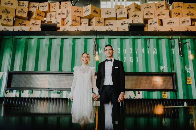 אהבת ילדות: הזוג שפנטז על החופה מגיל 12 23