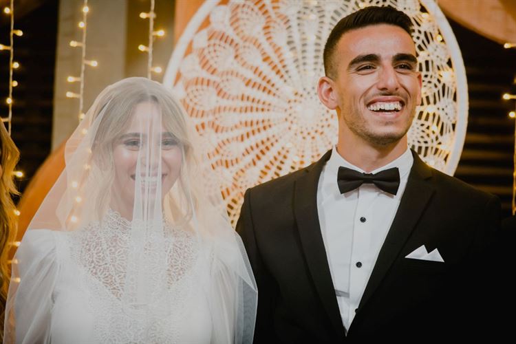 אהבת ילדות: הזוג שפנטז על החופה מגיל 12 30