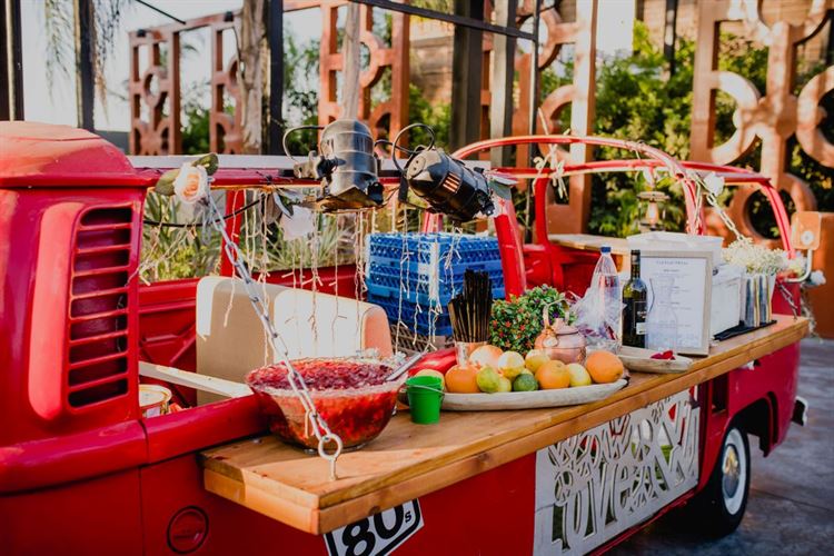 אהבת ילדות: הזוג שפנטז על החופה מגיל 12 32