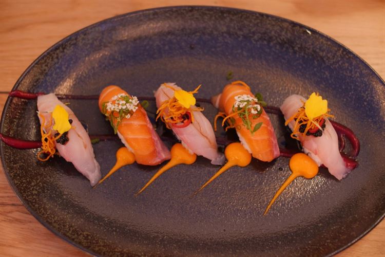 הגשה מדויקת (צילום: אריק קרמינסקי)