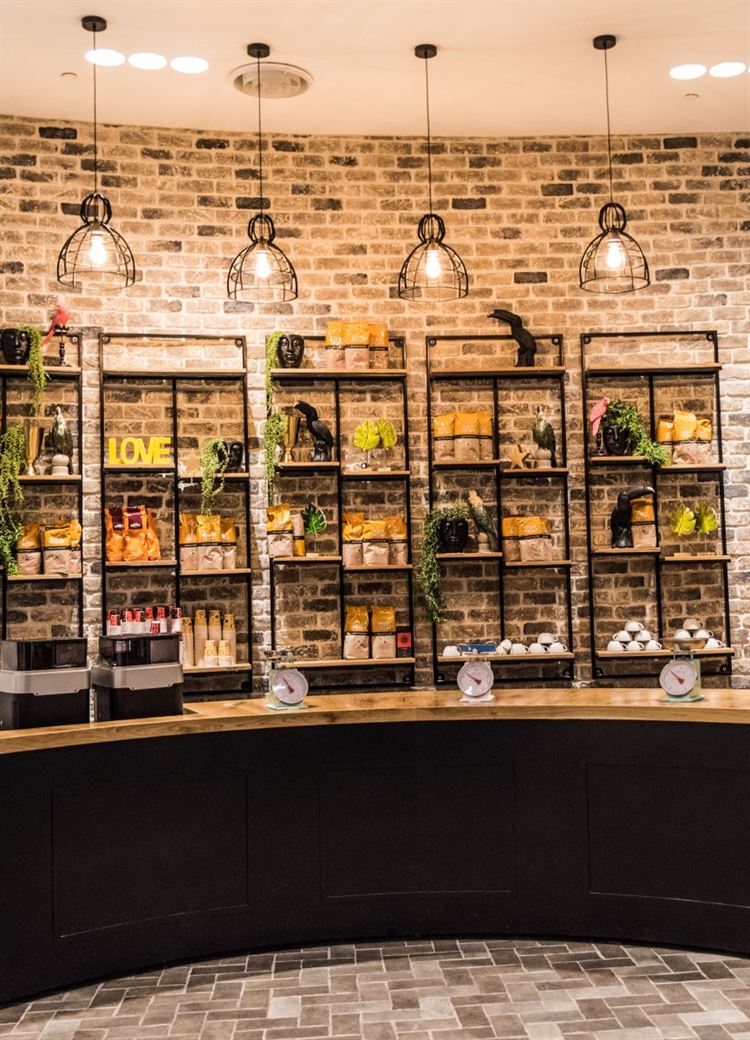 ירידה לפרטים הקטנים (צילום: אריק קרמינסקי)