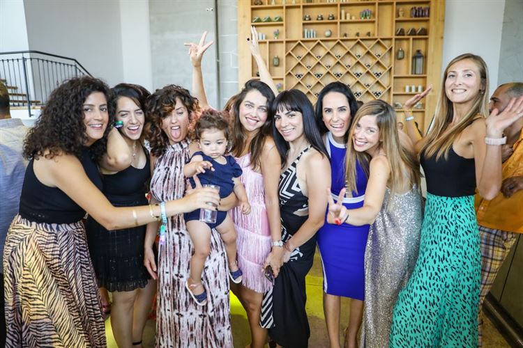 החתונה שהקסימה אותנו: עיצוב DIY עם נגיעות של טבע 30