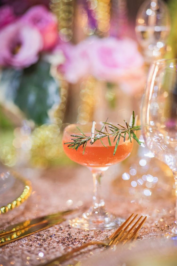 רגע לפני 2020: הפקת סילבסטר נוצצת עם כוכבות הרשת הגדולות 5