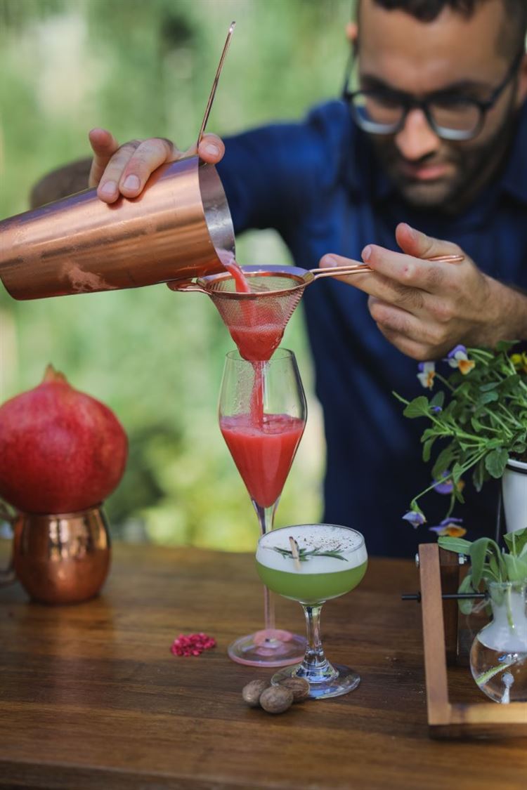 רגע לפני 2020: הפקת סילבסטר נוצצת עם כוכבות הרשת הגדולות 16