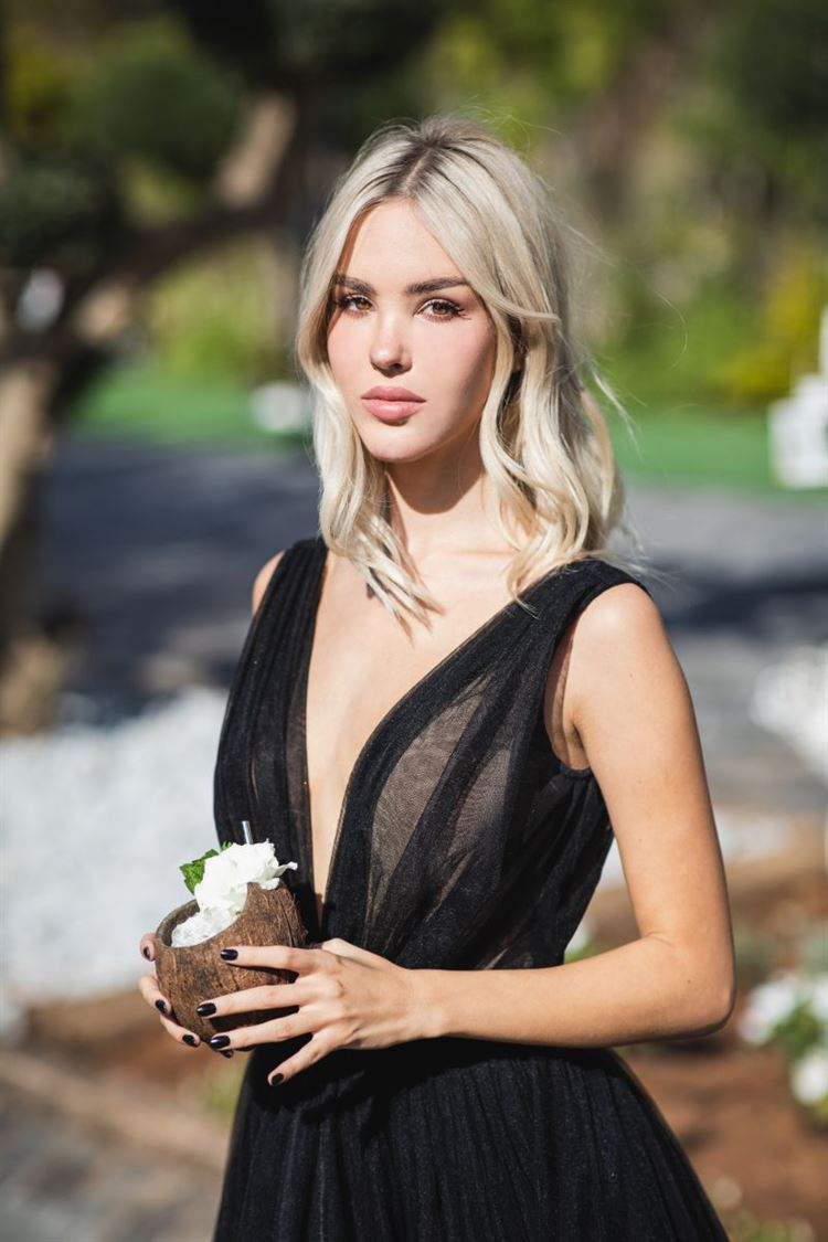 רגע לפני 2020: הפקת סילבסטר נוצצת עם כוכבות הרשת הגדולות 24