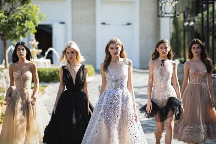 רגע לפני 2020: הפקת סילבסטר נוצצת עם כוכבות הרשת הגדולות 26