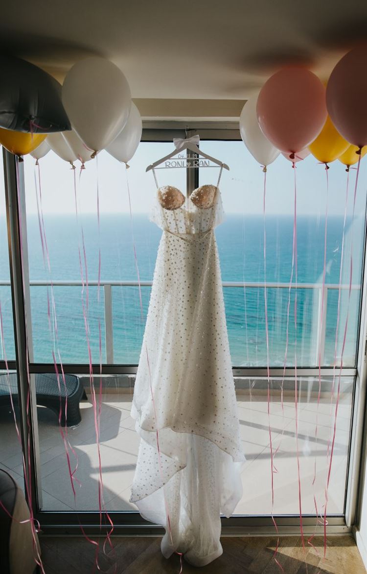 מתוך אלבום החתונה של רוני רובינפלד ורן אלבז (צילום: לבנה צלמים)