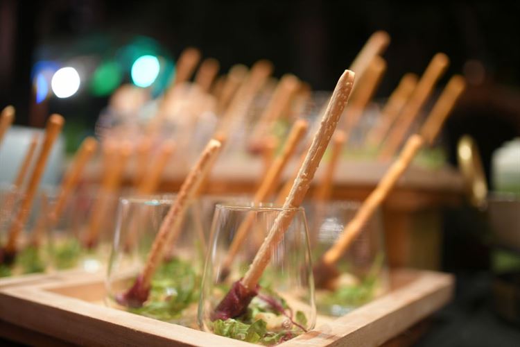 להמתין זה פאסה: זוגיות שעלתה על רכבת מהירה 16