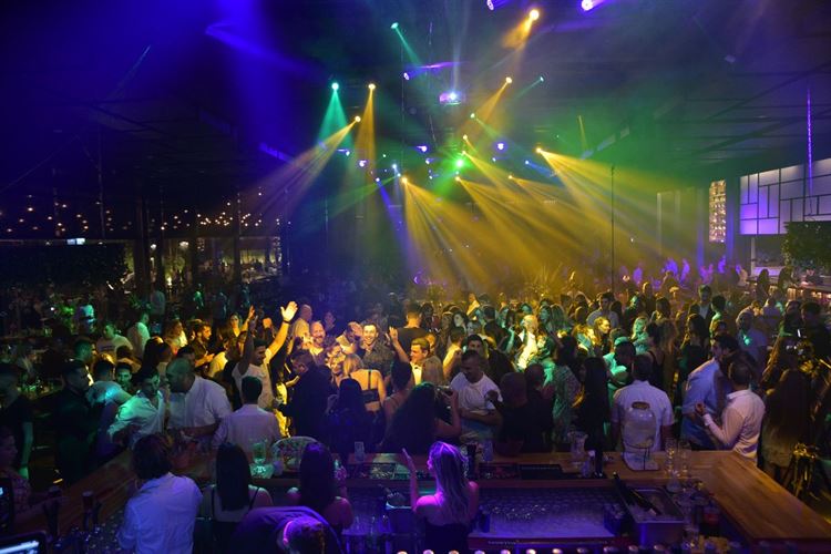 להמתין זה פאסה: זוגיות שעלתה על רכבת מהירה 20