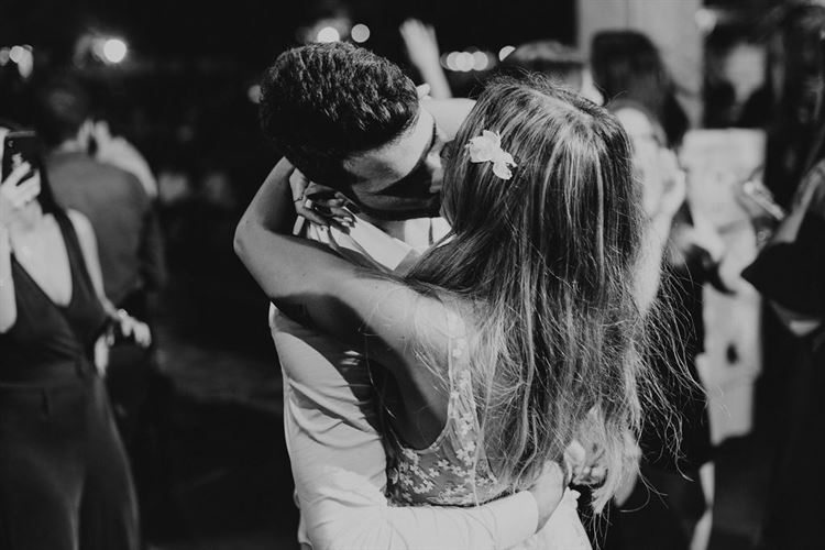 "שלא תעיזי להתאהב": הכלה שהתעלמה מכל סימני האזהרה 40