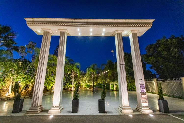 ועל זה נאמר 'ברוכים הבאים', הכניסה המפוארת ל'יארה' (צילום: עידן כנפי)