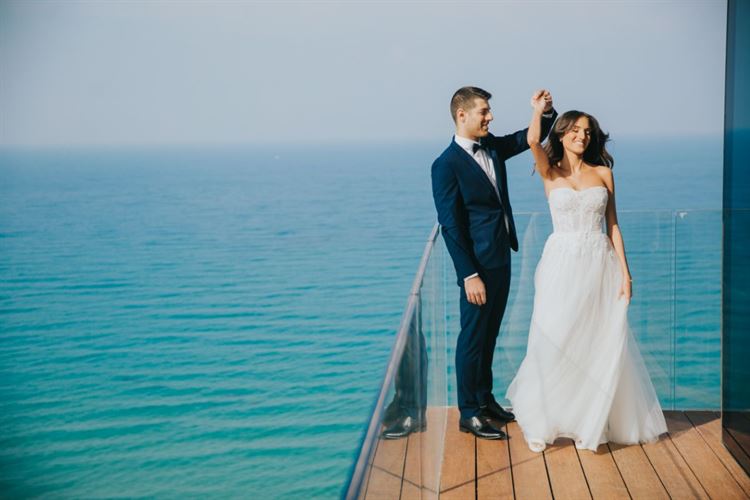 צרת רבים חצי נחמה: מלבבות שבורים לאהבה גדולה 12