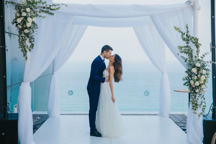 צרת רבים חצי נחמה: מלבבות שבורים לאהבה גדולה 3