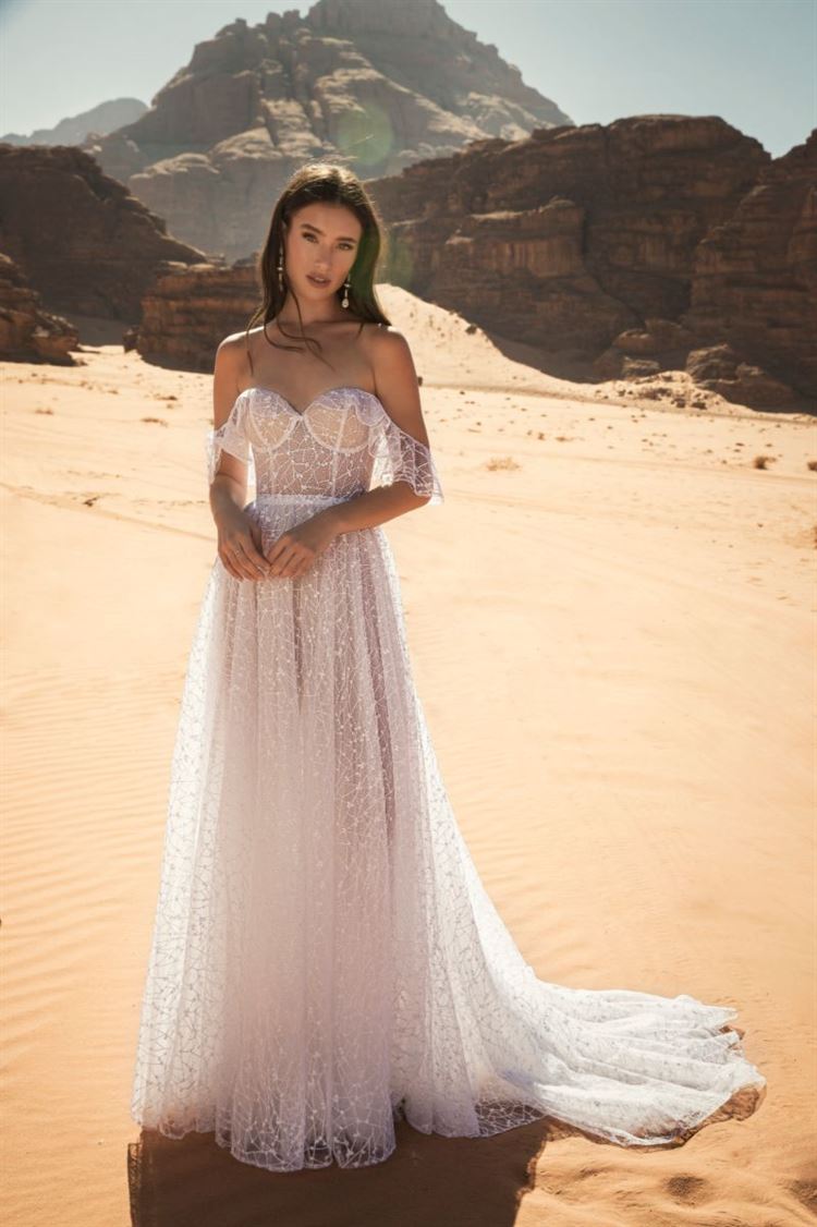 ציפור מדבר: קולקציית הכלות המסקרנת של המעצבת מוריאל 8