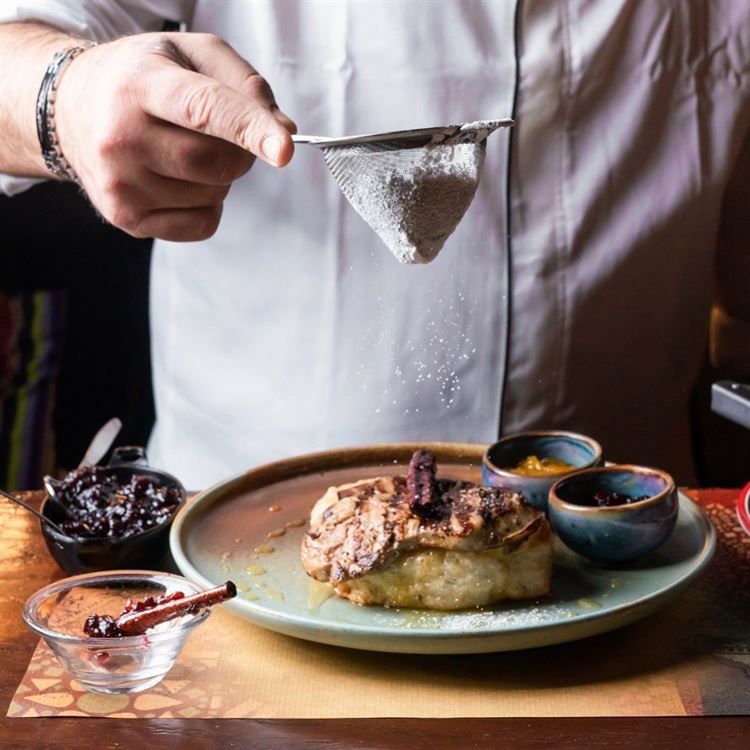 מהפכה במטבח: מה מושך את השפים הסלבריטאים לענף האירועים? 9